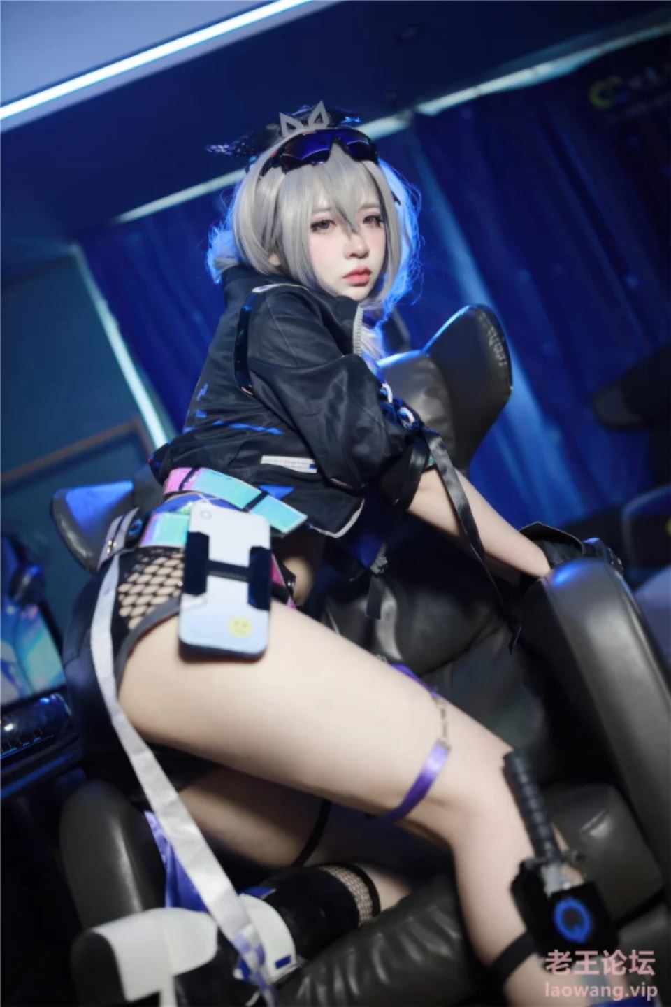 [国产coser] [转载搬运] 疯猫ss – 少女衣橱 银狼 [37P+311MB][百度盘]-黑妹资源网